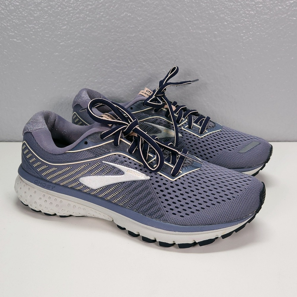Brooks Ghost 12 Running Shoes Womens Size 7B Gray Sneakers 1203051B086